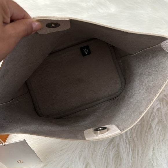 Find Koopar Pingo Bag 20 Basic Line In White - Picture 7 of 16